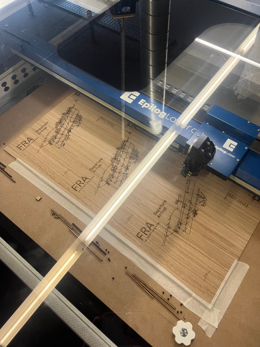 Lasern der Holzfrontplatten
